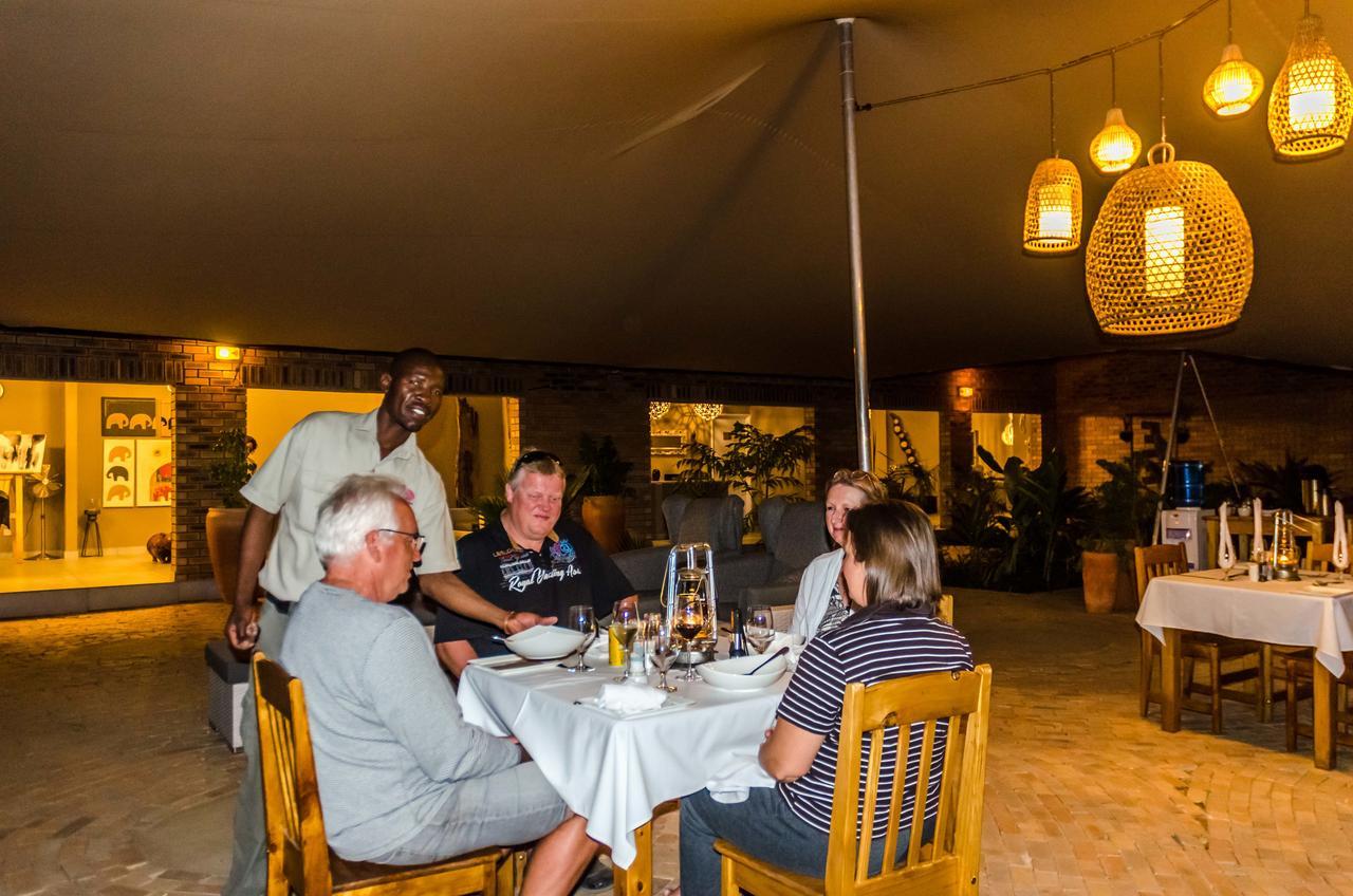 Tlouwana Camp Villa Kasane Bagian luar foto